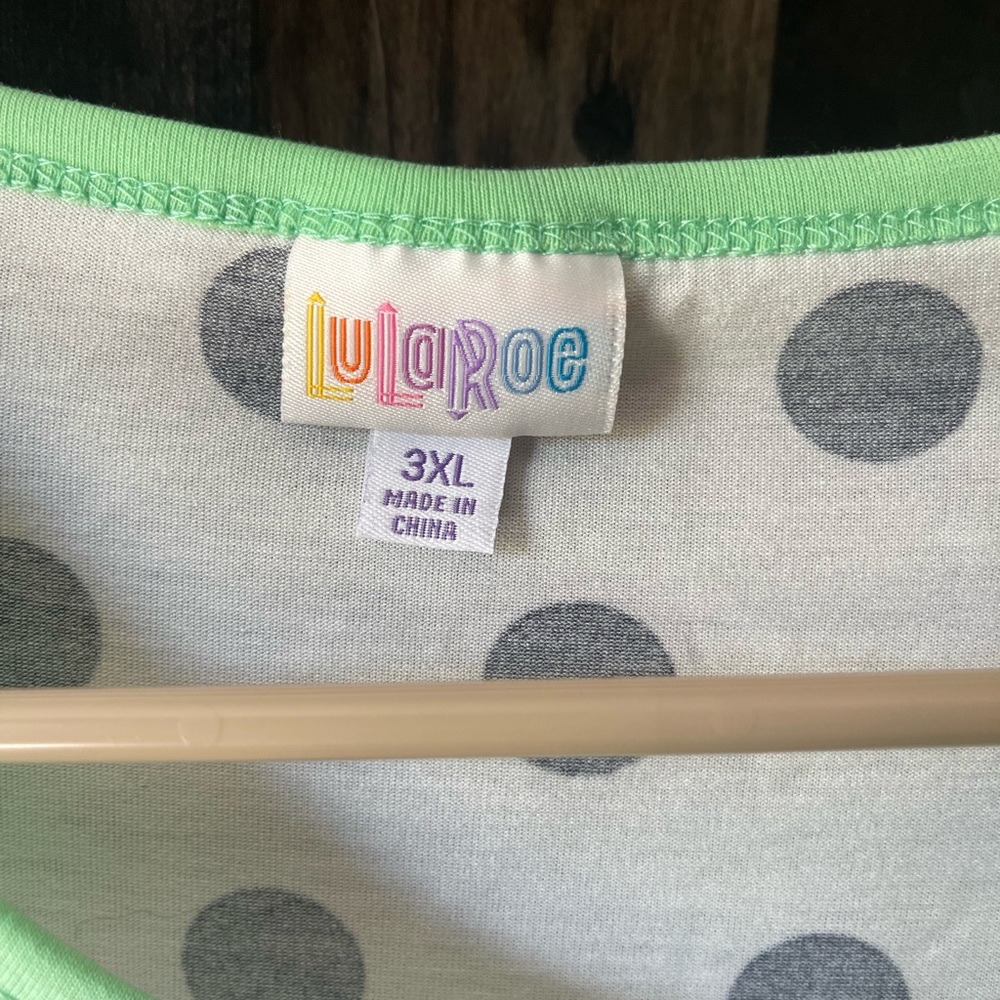 Lula Roe shirt - Picture 3 of 4